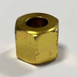 Écrou de serrage pour vis et gicleur à gaz