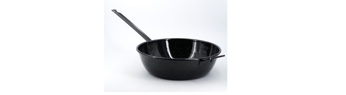 Poêle avec manche